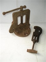 Pipe Cutter ( Wheel Missing) -Pipe Vise 1 Lot