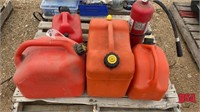 4 Gas Cans + Fire Extinguisher