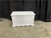 WHITE PAINTED TOY CHEST