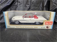 Sun Star 1964 Ford Galaxie 500 Die Cast Car