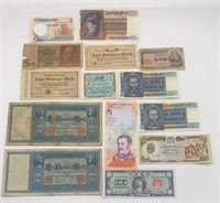 (12) World Banknotes