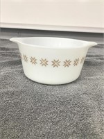 Vintage Pyrex Town & Country Bowl  475  1963-1967