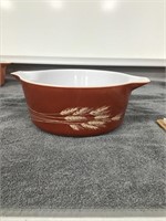 Vintage 1979-1986 Pyrex Autumn Harvest  475-B