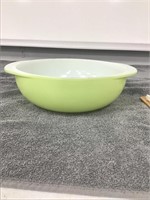 Vintage Pyrex Bowl   .024   2 Qt.