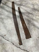 2 Rusty Saw Blades