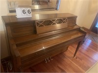 Lyon-Healy Piano