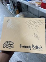 GRANNY BELLA'S BROWNIES