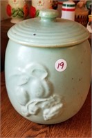 Pottery Cookie Jar,  Zanesville ? , Red Wing ?