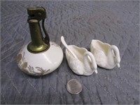 TABLE LIGHTER & 2 LENOX SWANS