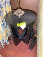 ROUND SIDE TABLE 18 IN DIAMETER X 24 IN TALL