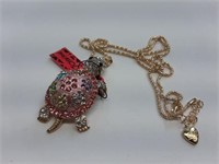 PRETTY AND PINK PAINTED TURTLE RHINESTONE PENDANT