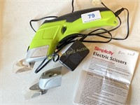 Simplicity electric scissors