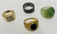 4 Vintage Costume Jewelry Rings