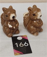 Squirrel salt and pepper shakers 2 3/4" h