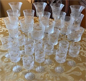 F - MIXED LOT OF VINTAGE STEMWARE (A52)
