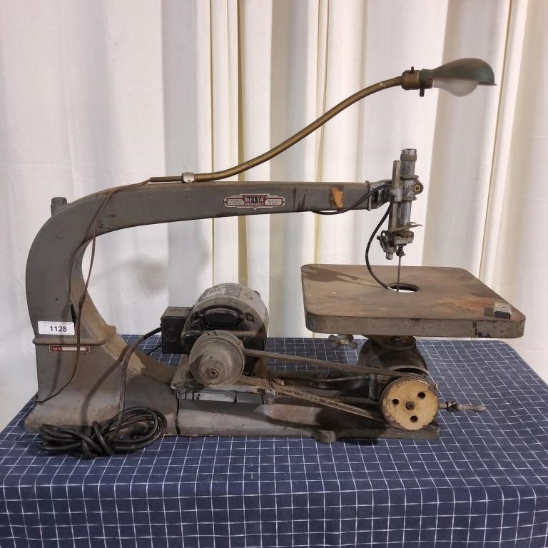 E2 Delta Milwaukee scroll saw 120v