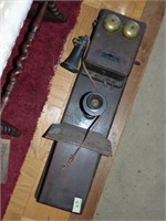 Antique kellogo Crank Telephone