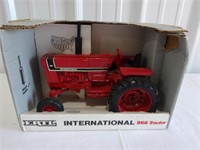 1/16 Scale International 966 Tractor