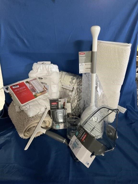 1 LOT ASSORTED BATHROOM ACCESSORIES INCLUDING (1)