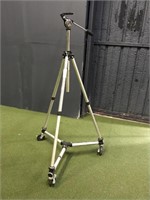 Rolling Tripod and stand