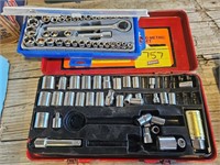 (2) SOCKET SETS