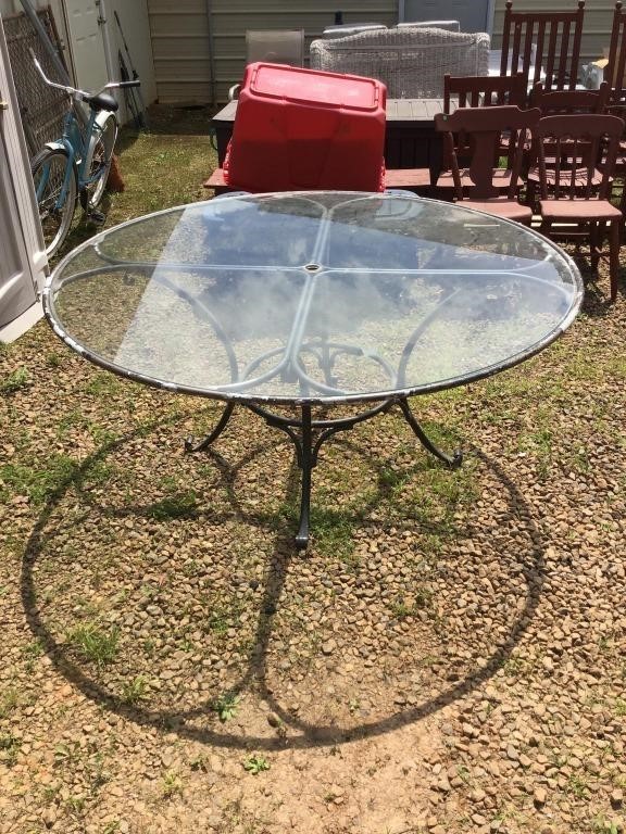 Outdoor 61” Round Patio Table Metal Base with