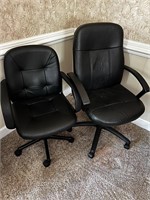 2 office chairs nice condition