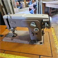 Alder Riccar Sewing Machine