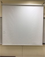 Retractable Projector Screen pull down projection