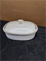 French White Corning Ware 2.8ltr Bakeware w/Lid