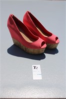 Just Fab Womans Shoes size 8
