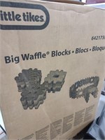 LITTLE TIKES BIG WAFFLE BUILDING BLOCKS