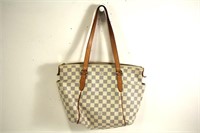 Louis Vuitton Ivory Totally Handbag