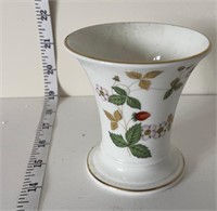 Decorative vase