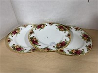 3 Royal Albert ‘ Old Country Roses ‘ Plates 8 1/4