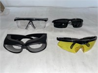 4 PAIRS OF SAFETY GLASSES