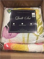 FINELY STITCHED QUILT SET *TWIN*