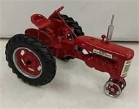 Farmall 230 by Freiheit