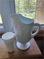 Milkglass Beverage pitcher with 8 matching