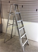 6’ Aluminum stepladder