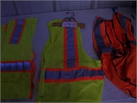 3 Safety vest