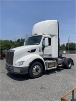 2022 Peterbilt 357 Day Cab