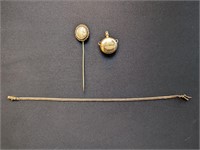 Gettysburg faux Locket, Vintage Cameo Pin, Chain