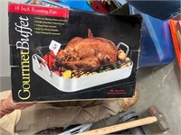 18 INCH ROASTING PAN IN BOX