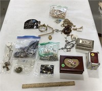 Costume jewelry lot