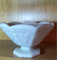 White milkglass fruit bowl approx 8 inches