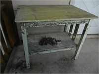 VINTAGE GREEN TABLE
