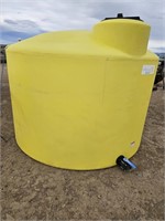 1550 Gallon Poly Water Tank