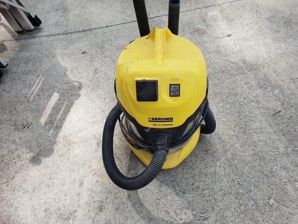 Karcher WD 3.5P Premium Wet/Dry Vacuum Cleaner