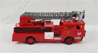 Cfd #17 Mack Fire Truck 2000 New-ray